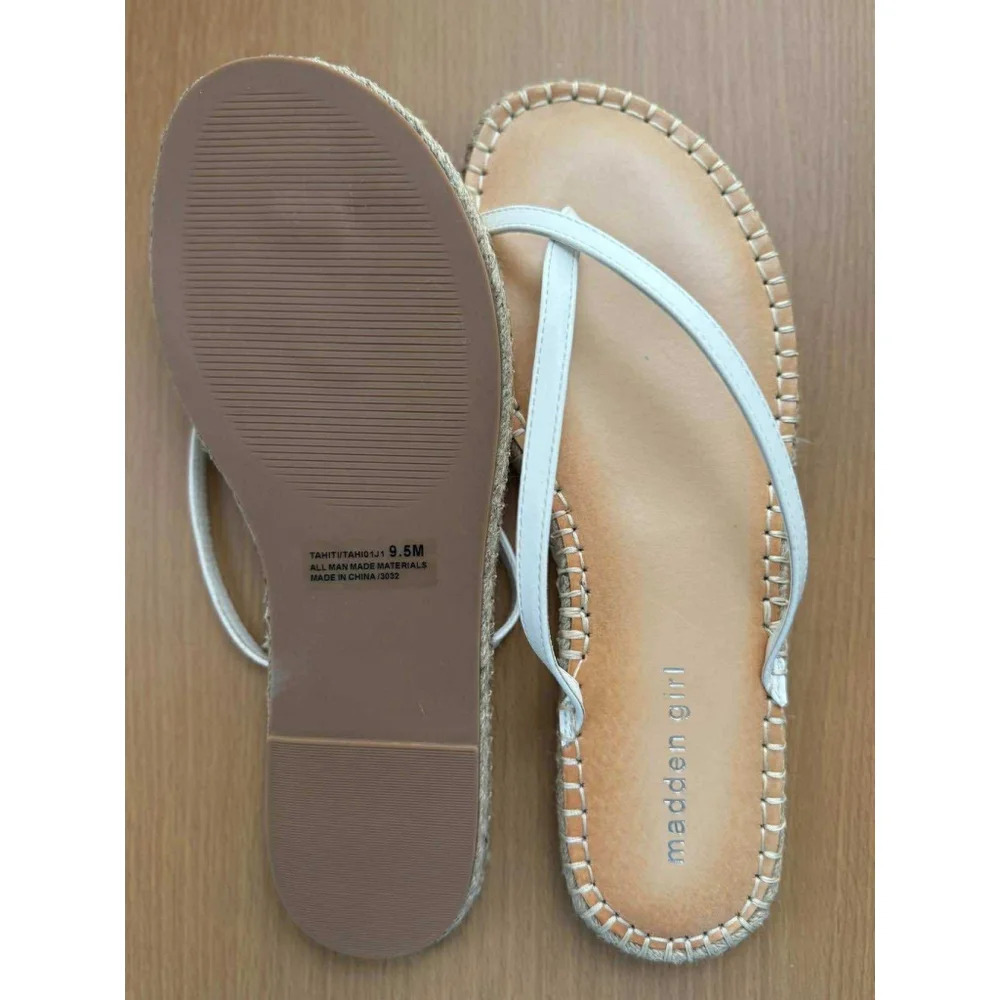 Madden Girl Toe Flip Flop Espadrilles Sandals California Style WHITE 9.5 M